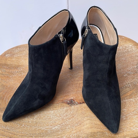 White House Black Market Eliza Booties Size 7.5M - Picture 1 of 11